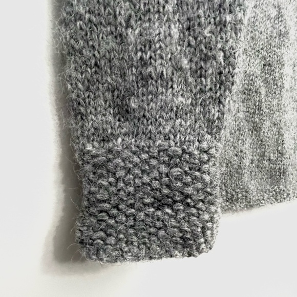 Pure Icelandic Wool Sweater Handknit by Reykjavik Craftsperson Women’s L/Men’s M - Picture 4 of 5